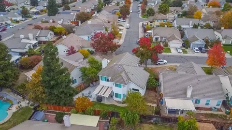 8672 Spring House Way, Elk Grove, CA 95624