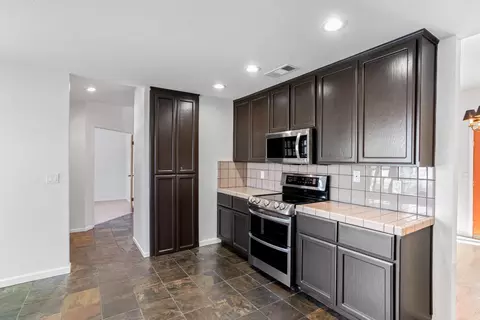 837 Walnut Ln, Winters, CA 95694 photo 8