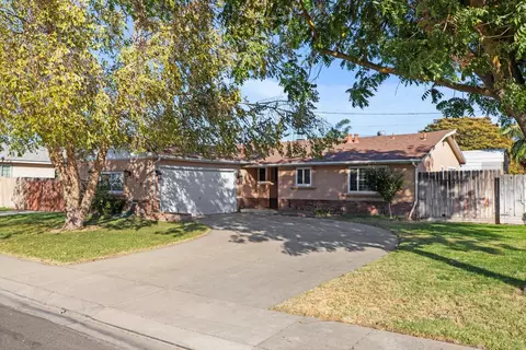 Exterior - 2004 4th St, Ceres, CA 95307 photo 2 of 5
