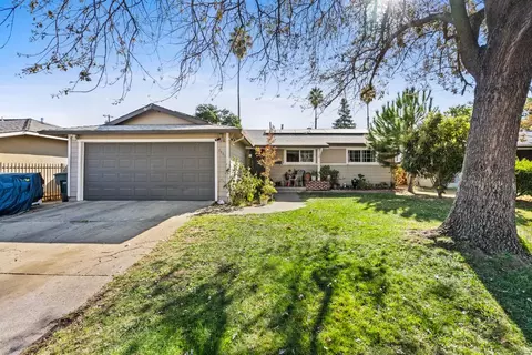7561 Titian Pkwy, Sacramento, CA 95823