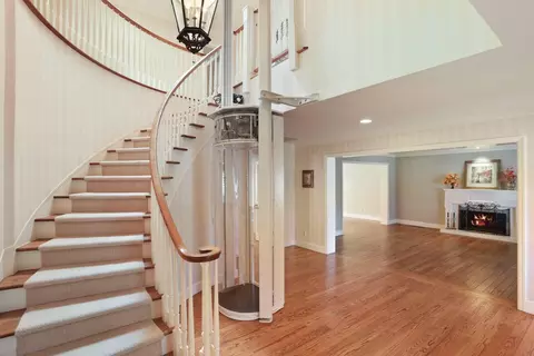 Entry Way - 1351 Rivergate Dr, Lodi, CA 95240 photo 3 of 8