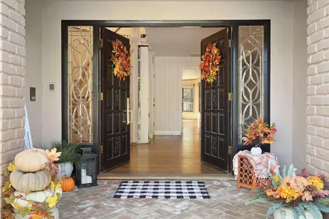 Entry Way - 1351 Rivergate Dr, Lodi, CA 95240 photo 2 of 8