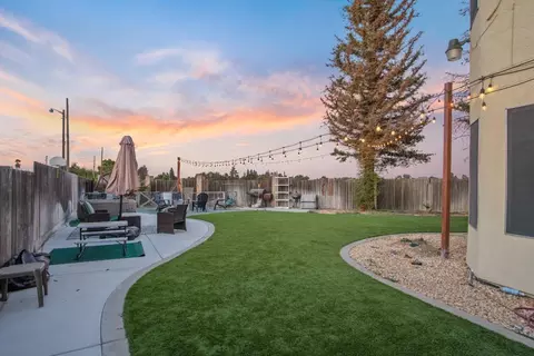 Exterior - 805 Sauceda Ct, Modesto, CA 95351 photo 5 of 6