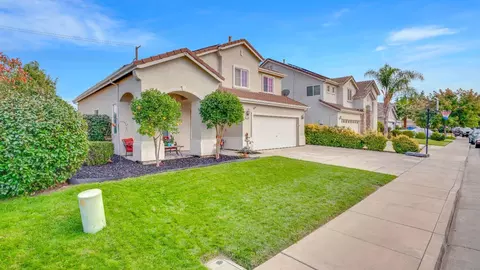 4220 Crepe Myrtle Ln, Tracy, CA 95377 photo 4