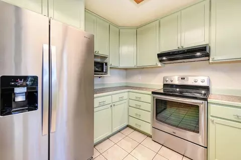 Kitchen - 182 Alpine Cir, Colfax, CA 95713 photo 3 of 6