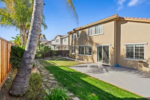 Exterior - 100 Wisteria Ln, Tracy, CA 95377 photo 5 of 14