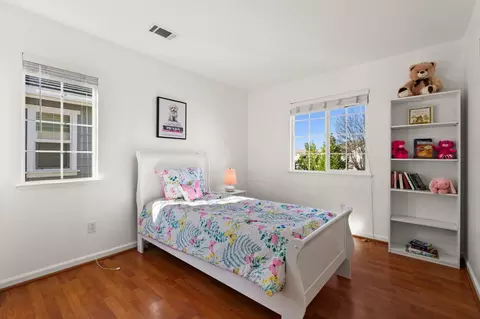 Bedroom - 100 Wisteria Ln, Tracy, CA 95377 photo 7 of 10