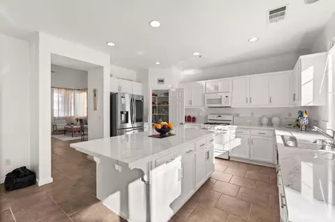 Kitchen - 100 Wisteria Ln, Tracy, CA 95377 photo 1 of 5
