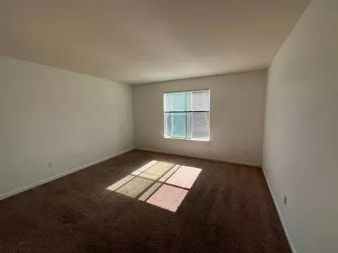 Living - 1429 Angus St, Patterson, CA 95363 photo 5 of 6