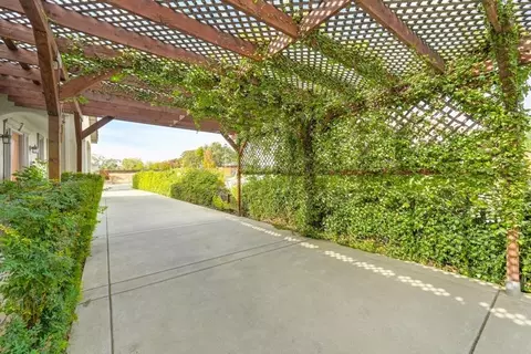 5477 Lost Ave, Rocklin, CA 95677 photo 8