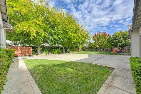5477 Lost Ave, Rocklin, CA 95677 photo 39