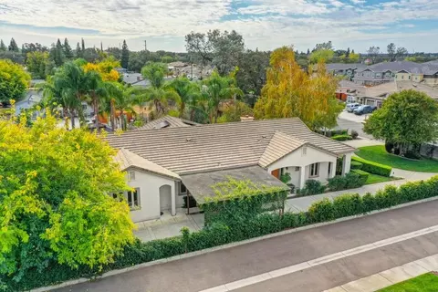 5477 Lost Ave, Rocklin, CA 95677 photo 4