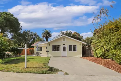 903 Snyder Dr, Davis, CA 95616 photo 2