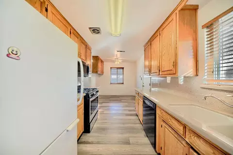 Kitchen - 405 Charles Ave, Modesto, CA 95350 photo 1 of 6