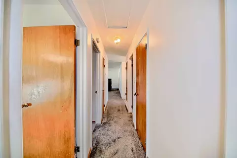 Entry Way - 405 Charles Ave, Modesto, CA 95350 photo 11 of 14
