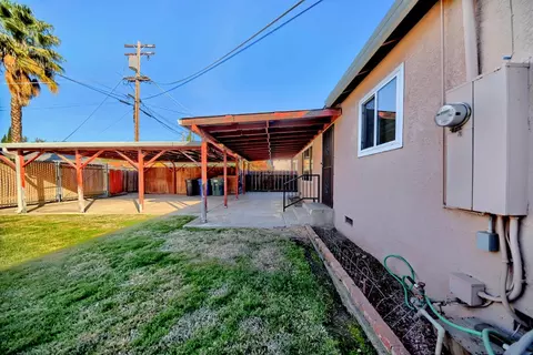 Exterior - 405 Charles Ave, Modesto, CA 95350 photo 11 of 25