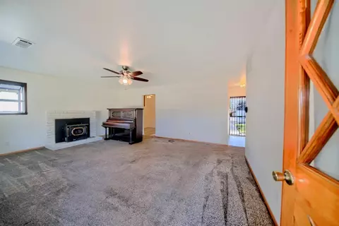 Living - 405 Charles Ave, Modesto, CA 95350 photo 5 of 5