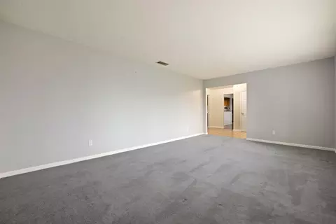 Living - 3805 Spring Oak, Modesto, CA 95355 photo 2 of 6