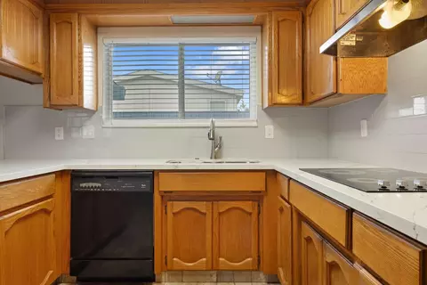 Kitchen - 3805 Spring Oak, Modesto, CA 95355 photo 3 of 4