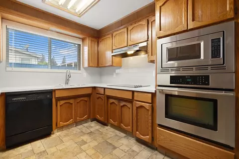 Kitchen - 3805 Spring Oak, Modesto, CA 95355 photo 2 of 4