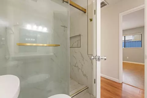 Bath - 3805 Spring Oak, Modesto, CA 95355 photo 2 of 3