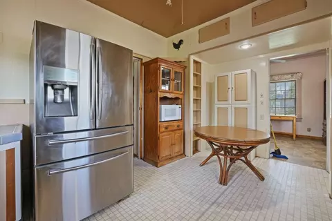 Kitchen - 1324 Marlow St, Modesto, CA 95351 photo 2 of 2