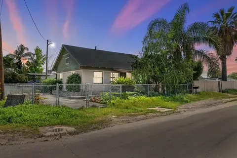 1324 Marlow St, Modesto, CA 95351 photo 1