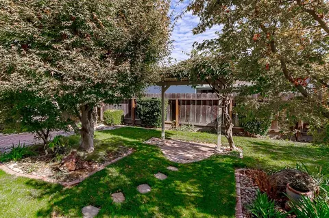 Exterior - 3840 Rexford Ct, Modesto, CA 95356 photo 7 of 9