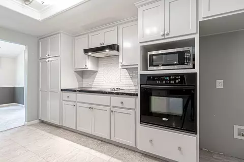 Kitchen - 3840 Rexford Ct, Modesto, CA 95356 photo 2 of 2