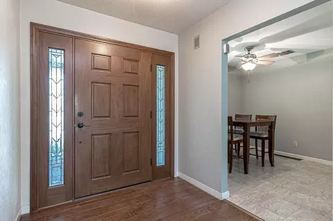Entry Way - 3840 Rexford Ct, Modesto, CA 95356 photo 2 of 3