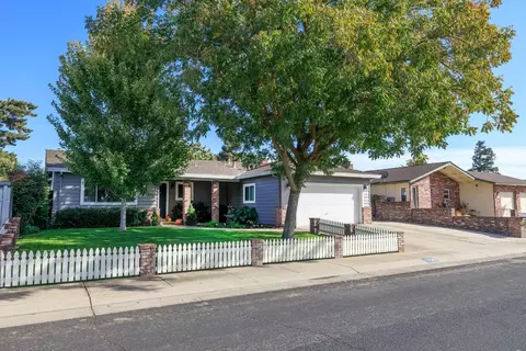 1730 Carignane, Escalon, CA 95320 photo 2
