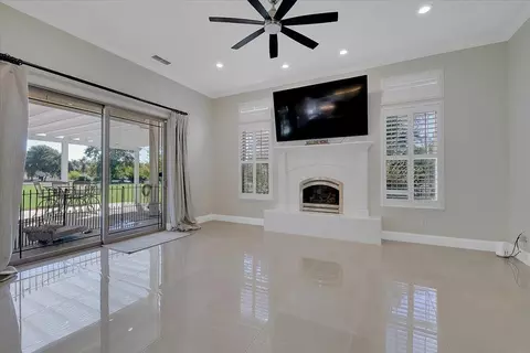 Living - 845 Justeson Ave, Gridley, CA 95948 photo 3 of 13