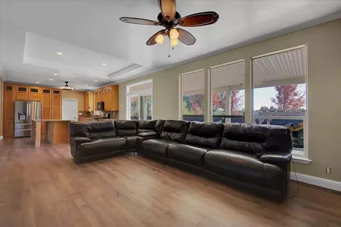 Living - 845 Justeson Ave, Gridley, CA 95948 photo 10 of 13