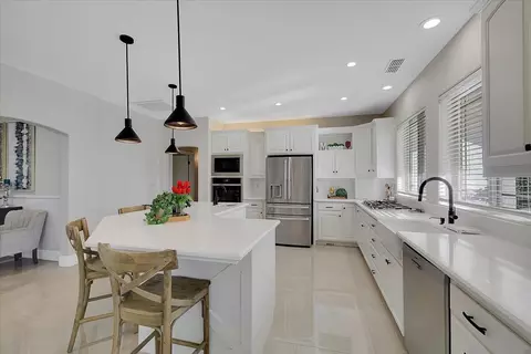 Kitchen - 845 Justeson Ave, Gridley, CA 95948 photo 9 of 15
