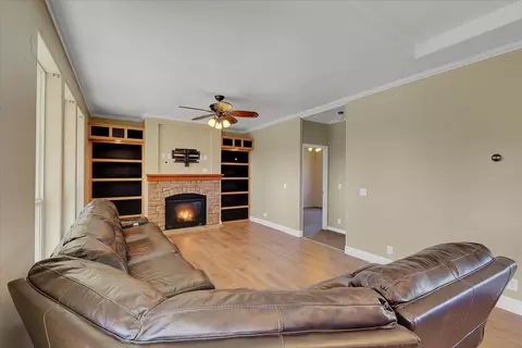 Living - 845 Justeson Ave, Gridley, CA 95948 photo 9 of 13