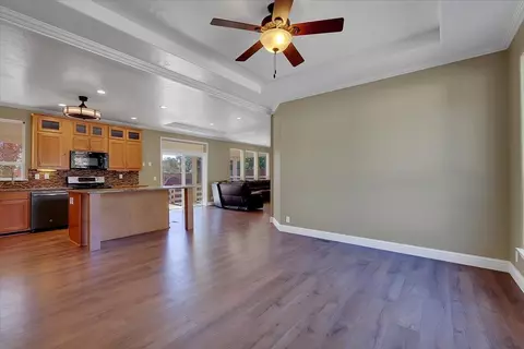 Living - 845 Justeson Ave, Gridley, CA 95948 photo 12 of 13