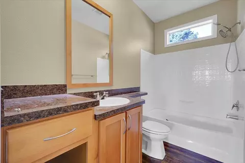 Bath - 845 Justeson Ave, Gridley, CA 95948 photo 10 of 13