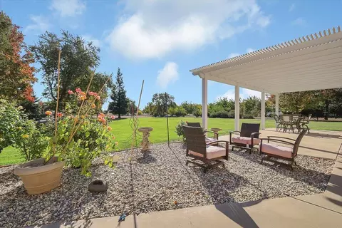Exterior - 845 Justeson Ave, Gridley, CA 95948 photo 3 of 18