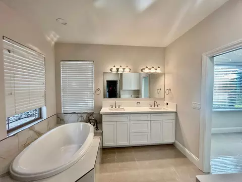 Bath - 845 Justeson Ave, Gridley, CA 95948 photo 7 of 13