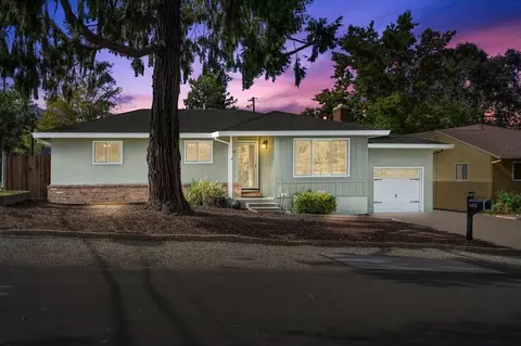 4401 Crestridge Rd, Fair Oaks, CA 95628 photo 1