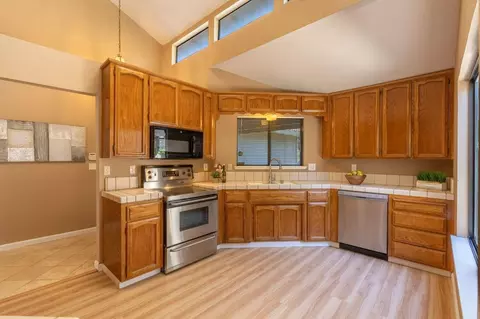 Kitchen - 2404 Southfork Ln, Modesto, CA 95355 photo 1 of 2
