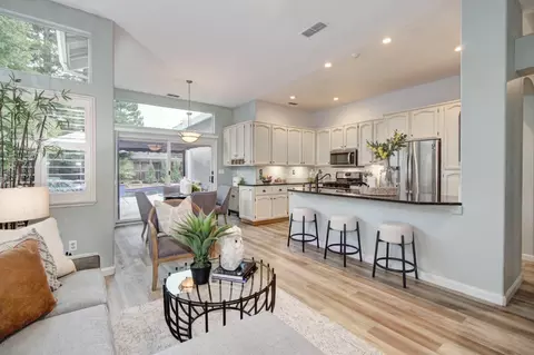 5022 Olean St, Fair Oaks, CA 95628 photo 4