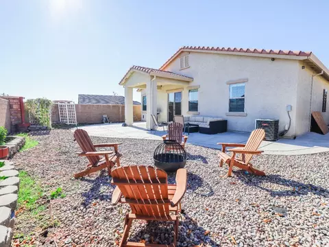 Exterior - 2949 Shady Acres Loop, Rocklin, CA 95765 photo 14 of 15