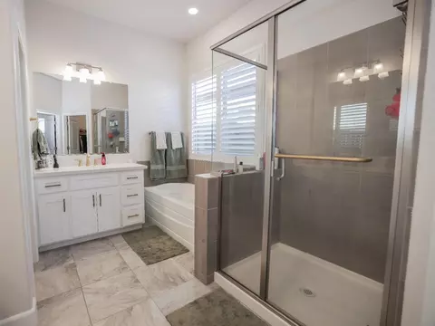 Bath - 2949 Shady Acres Loop, Rocklin, CA 95765 photo 5 of 10