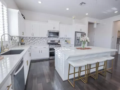 Kitchen - 2949 Shady Acres Loop, Rocklin, CA 95765 photo 3 of 10