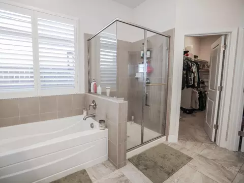 Bath - 2949 Shady Acres Loop, Rocklin, CA 95765 photo 8 of 10