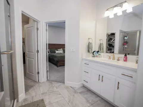 Bath - 2949 Shady Acres Loop, Rocklin, CA 95765 photo 10 of 10