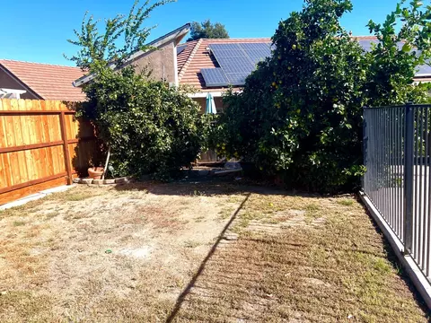 Exterior - 2060 N Berkeley Ave, Turlock, CA 95382 photo 3 of 8