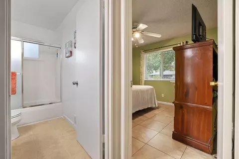 Entry Way - 1201 Sonoma Ave, Modesto, CA 95355 photo 6 of 8