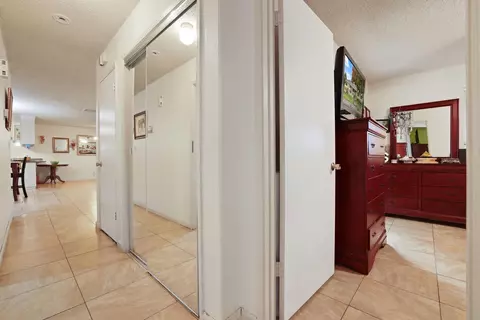 Entry Way - 1201 Sonoma Ave, Modesto, CA 95355 photo 8 of 8